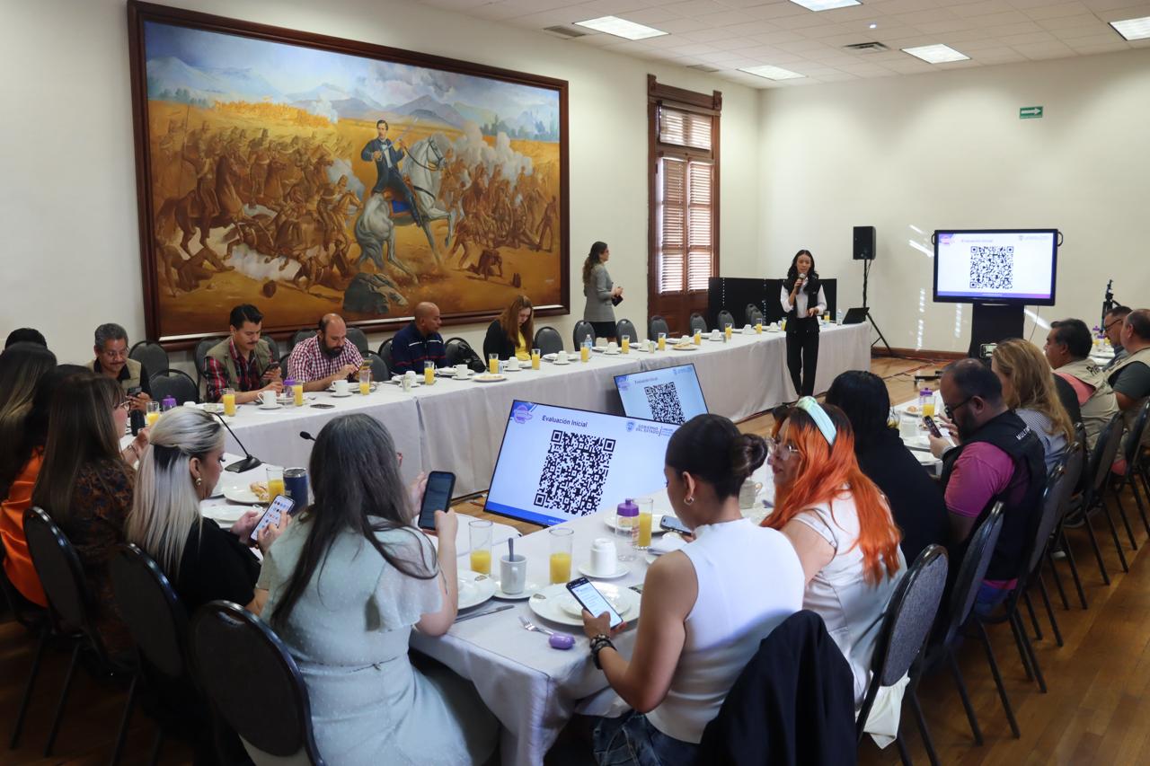 CAPACITACIÓN DIRIGIDA A COMPAÑERAS Y COMPAÑEROS DE LOS MEDIOS DE COMUNICACIÓN "CONCEPTOS BÁSICOS DE GÉNERO"